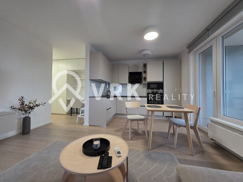 PRENÁJOM, 2 IZBOVÝ BYT, INOVECKÁ, KOŠICE - TERASA