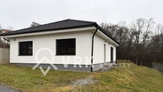 NOVOSTAVBA 4-IZBOVÉHO RODINNÉHO DOMU, PLOSKÉ – ORTÁŠE (RÚBANISKÁ)