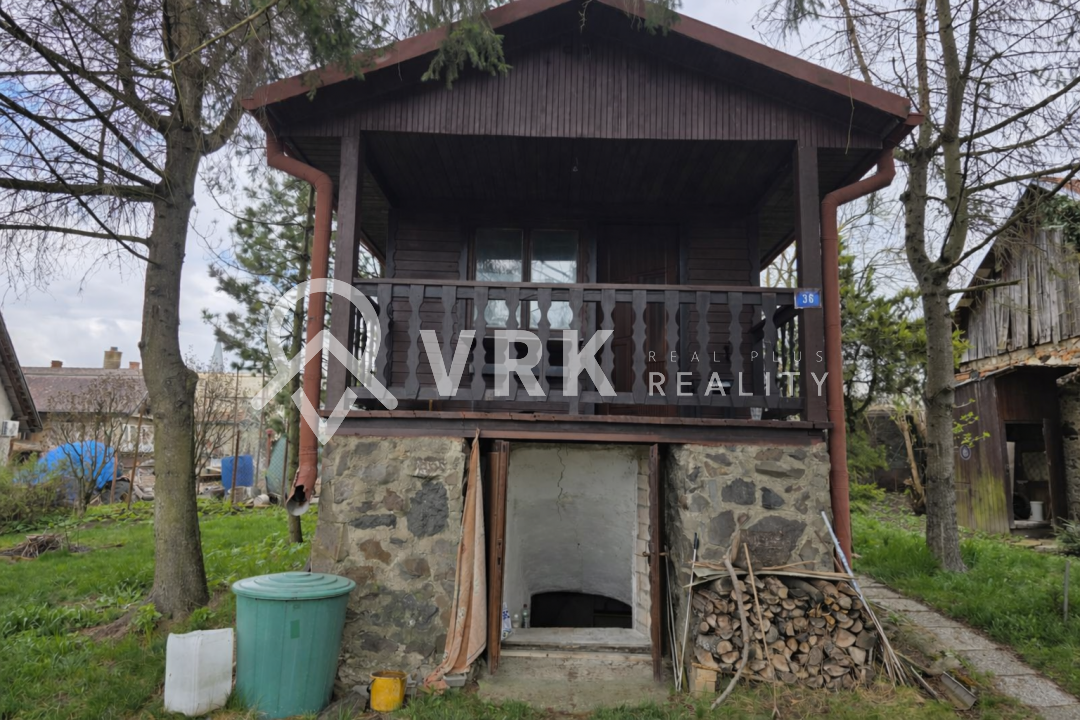 ZÁHRADNÁ  CHATKA S KRÁSNYM SLNEČNÝM POZEMKOM, BOHDANOVCE